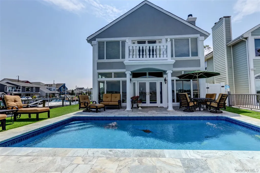 609 E Bay Drive Long Beach NY 11561