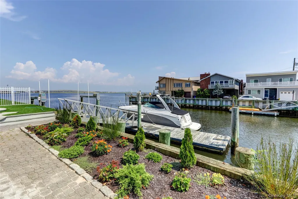 609 E Bay Drive Long Beach NY 11561