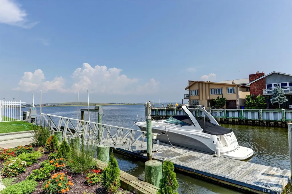 609 E Bay Drive Long Beach NY 11561