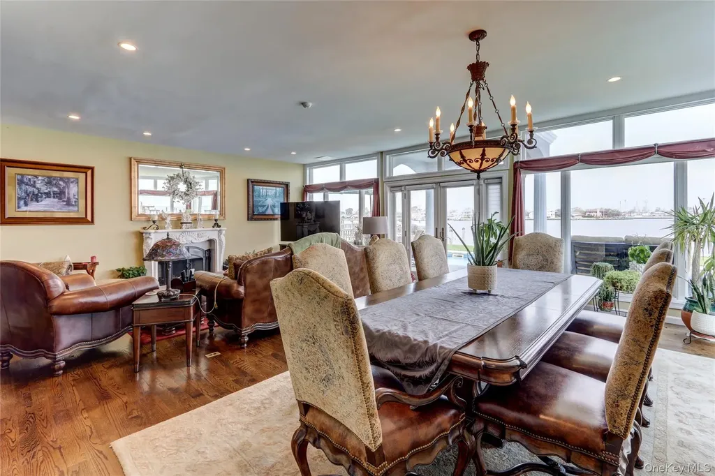 609 E Bay Drive Long Beach NY 11561