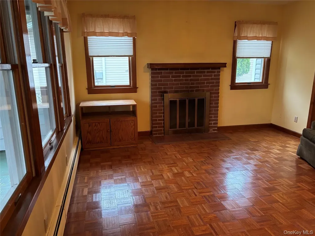 148 E Washington Avenue Pearl River NY 10965