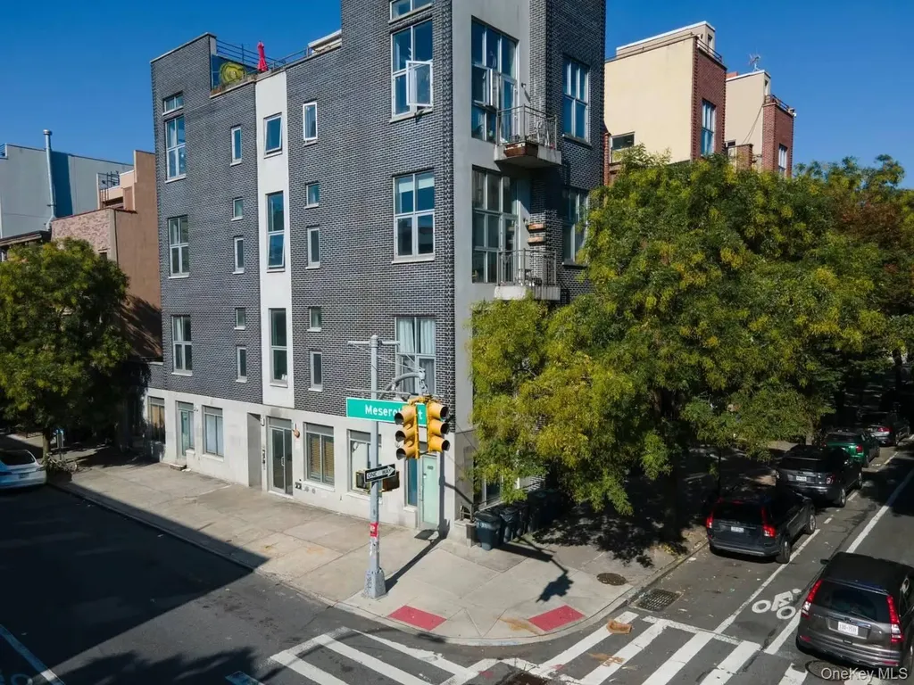 147 Manhattan Avenue Brooklyn NY 11206