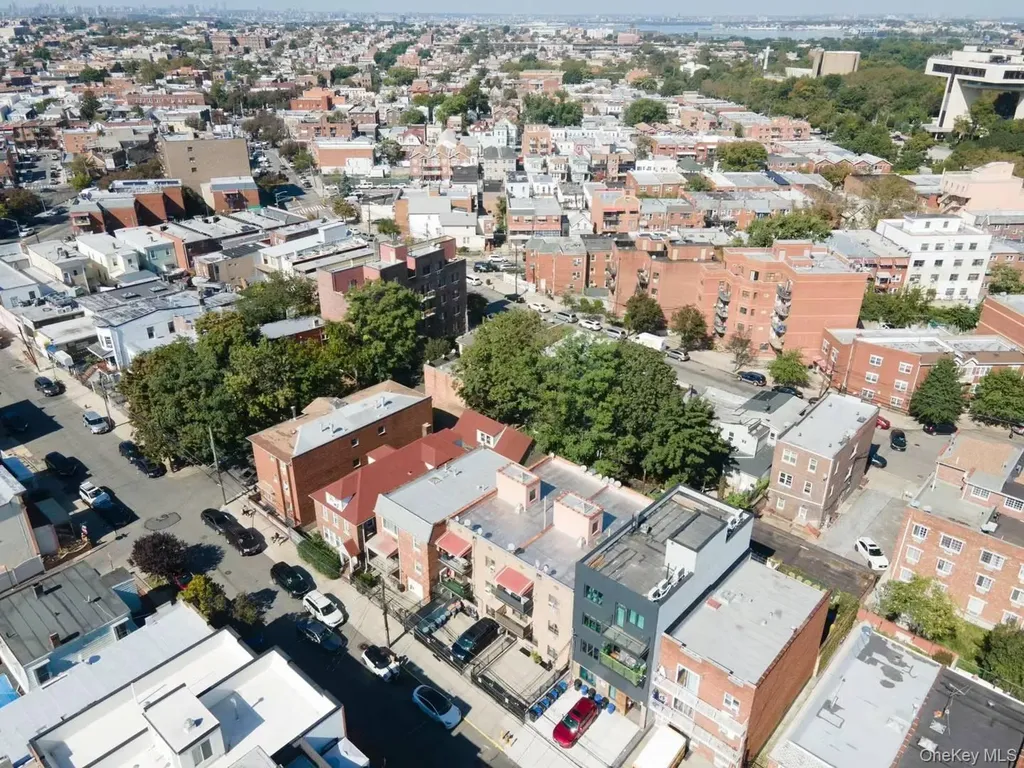 147 Manhattan Avenue Brooklyn NY 11206