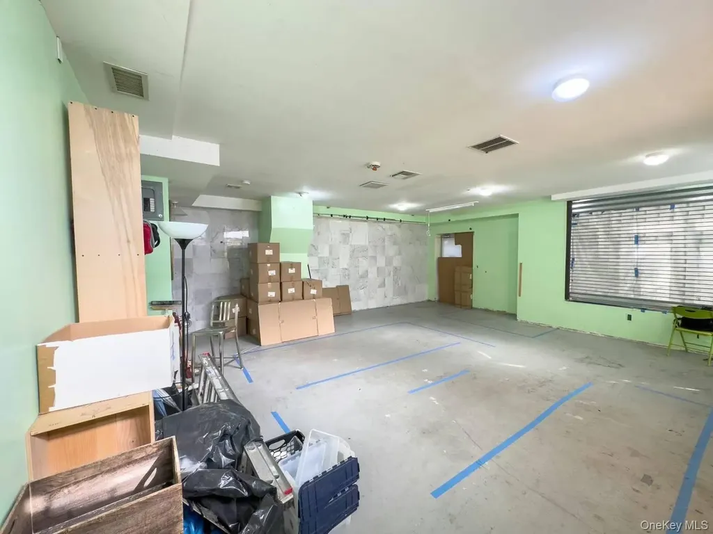 147 Manhattan Avenue Brooklyn NY 11206