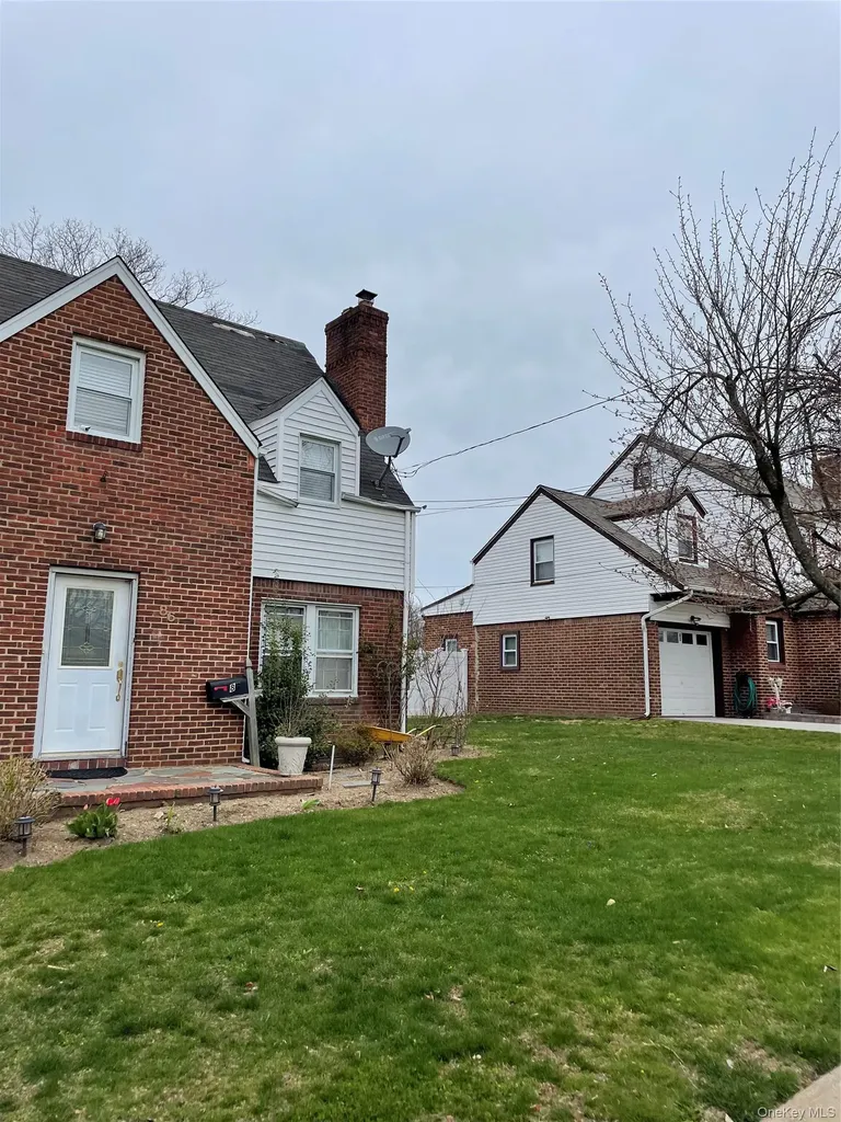 86 W Clinton Avenue Roosevelt NY 11575