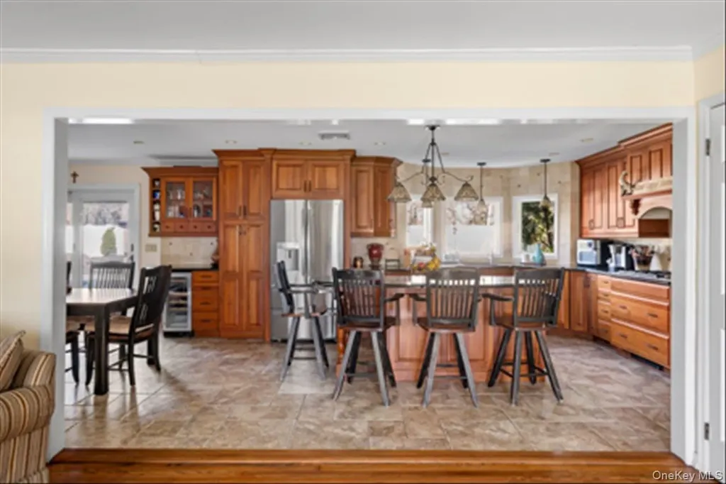 129 Bishop Lane Holbrook NY 11741