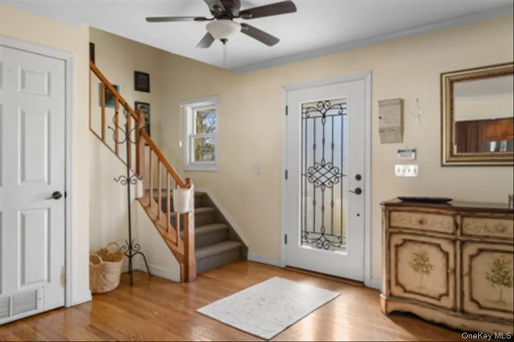 129 Bishop Lane Holbrook NY 11741