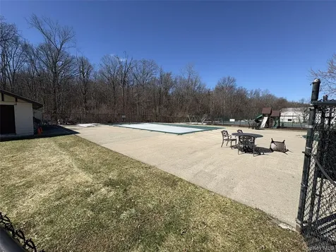 40 Scarborough Lane Wappingers Falls NY 12590