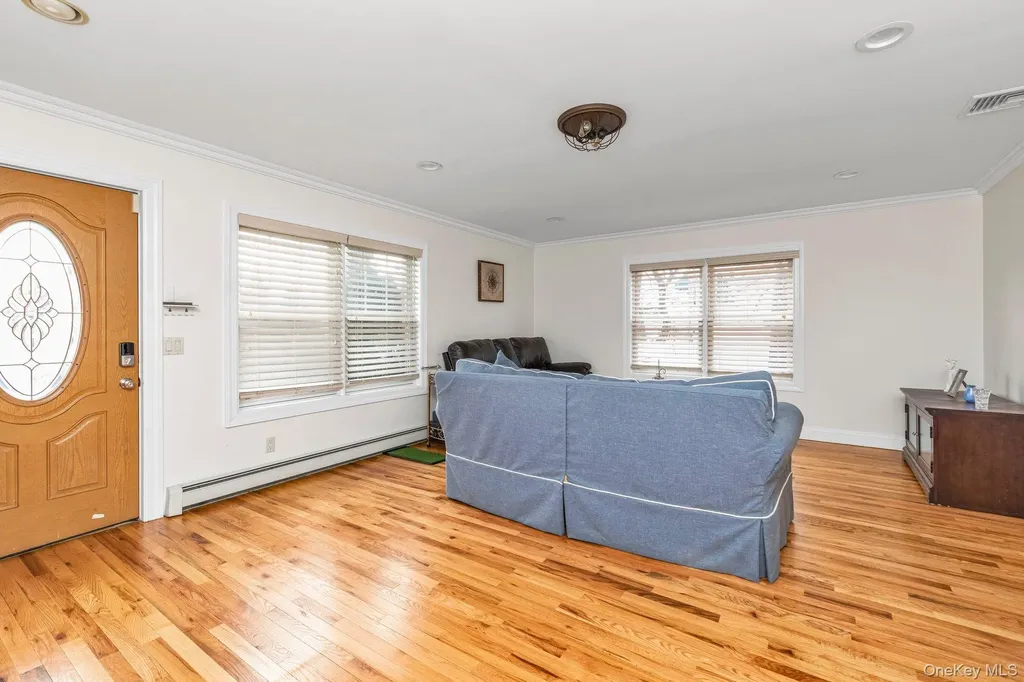 703 Neptune Boulevard Long Beach NY 11561