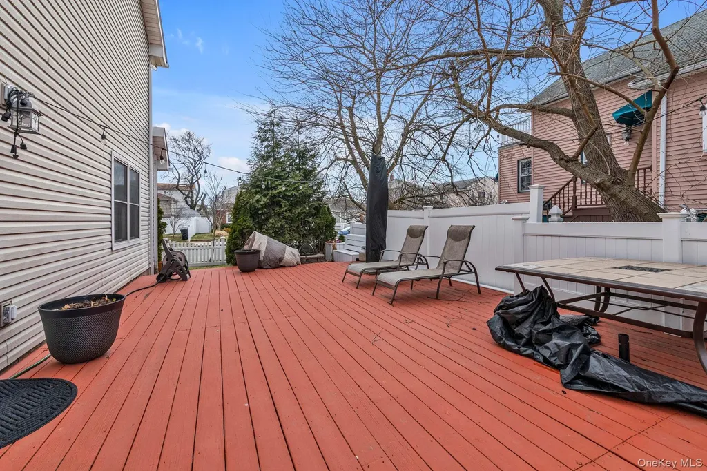 703 Neptune Boulevard Long Beach NY 11561