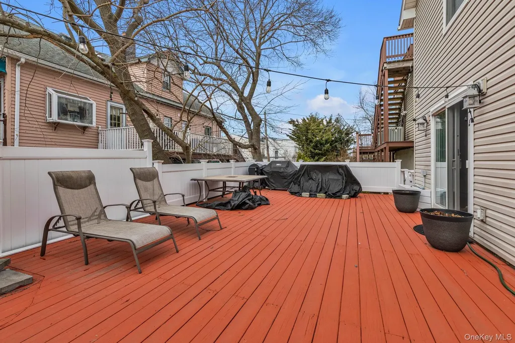 703 Neptune Boulevard Long Beach NY 11561