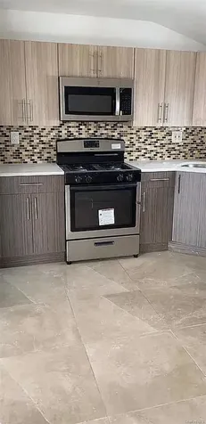 23515 Bentley Road Rosedale NY 11422
