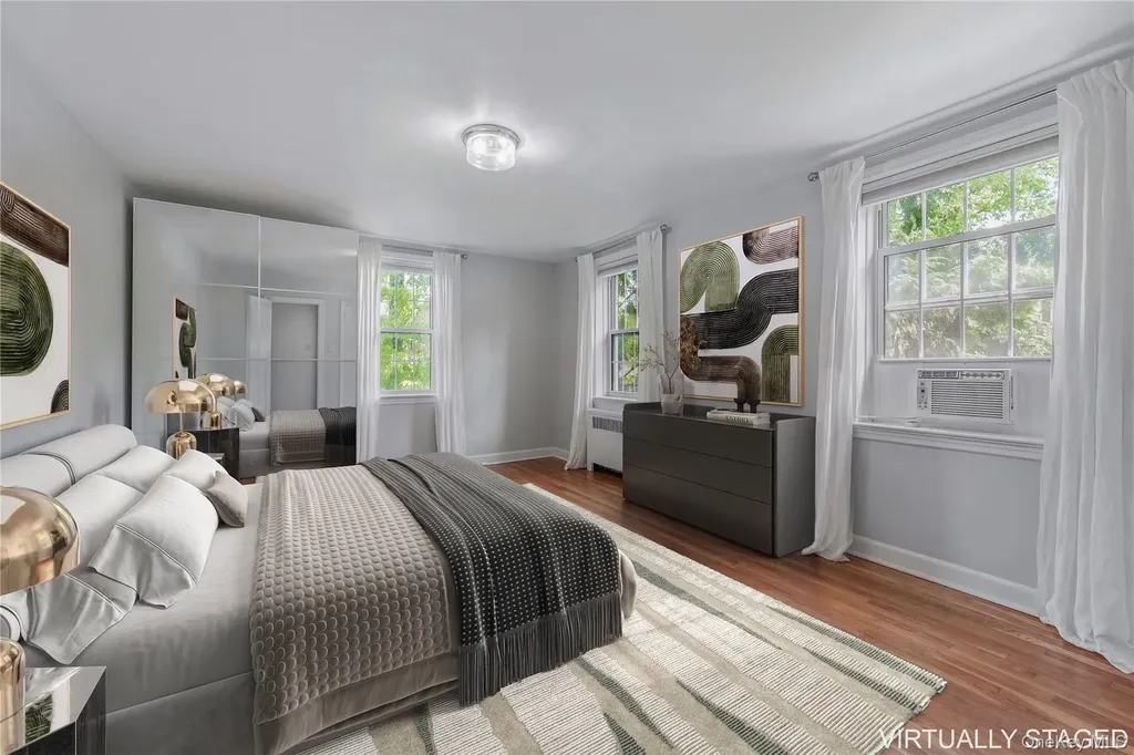 90 Knightsbridge Road Great Neck NY 11021