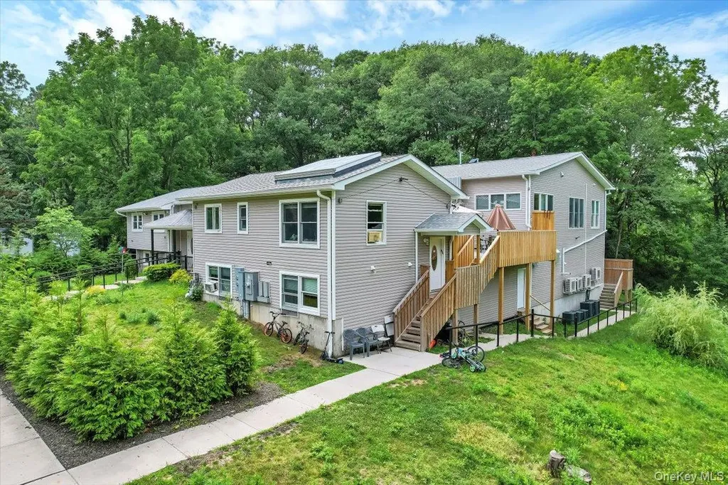 43 Freeland Street Monroe NY 10950