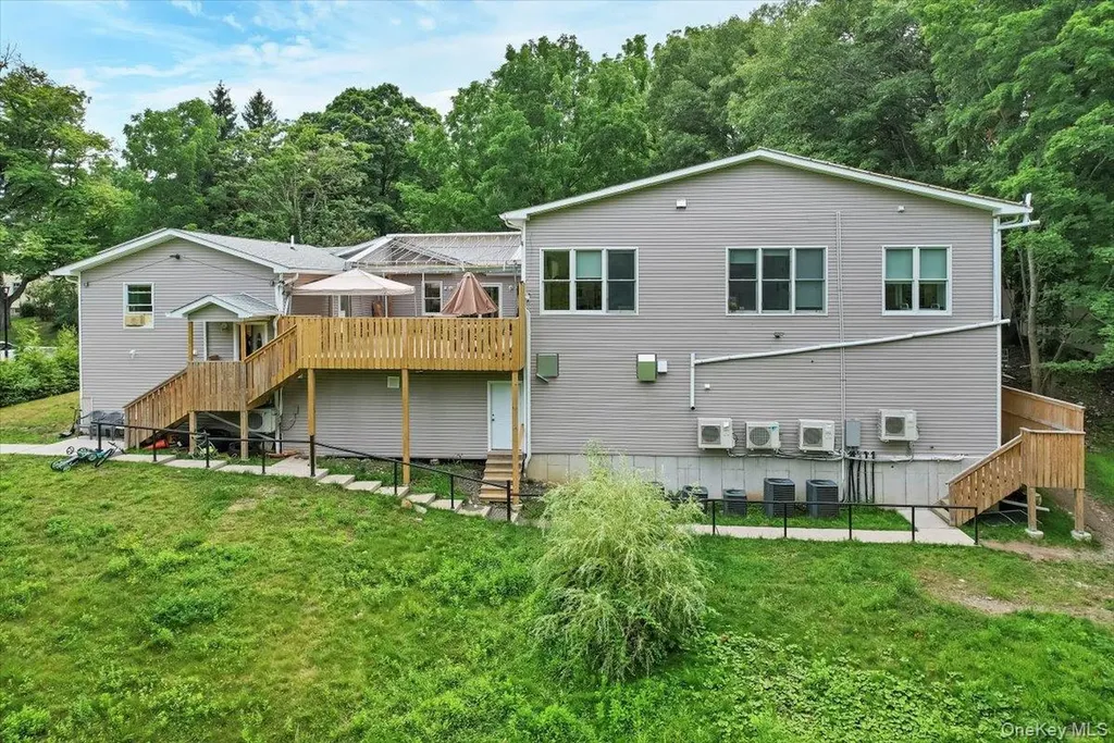 43 Freeland Street Monroe NY 10950