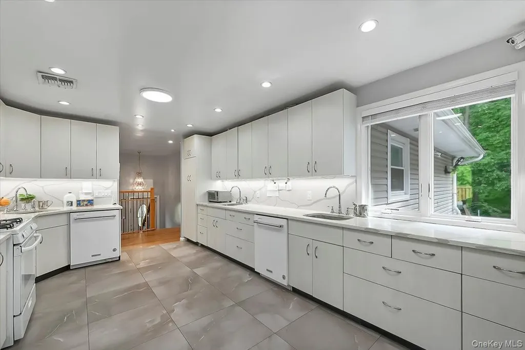 43 Freeland Street Monroe NY 10950