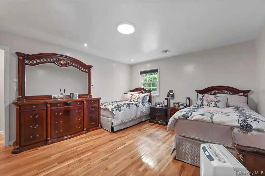 43 Freeland Street Monroe NY 10950