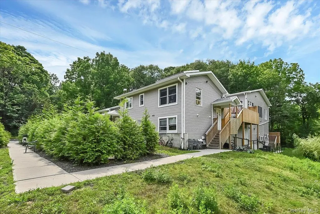 43 Freeland Street Monroe NY 10950