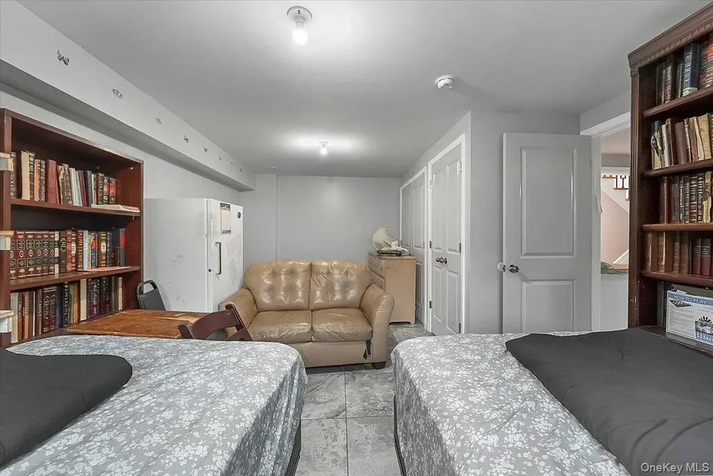 43 Freeland Street Monroe NY 10950