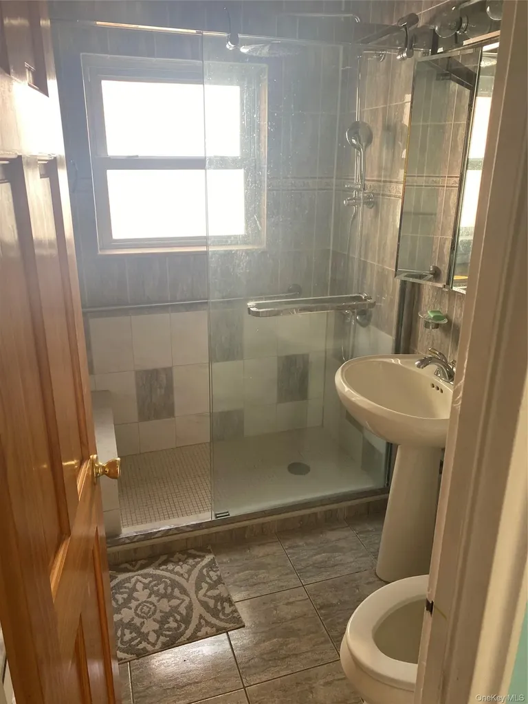 1193 Neill Avenue Bronx NY 10461