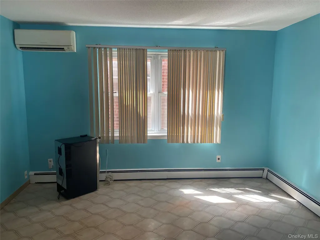 1193 Neill Avenue Bronx NY 10461