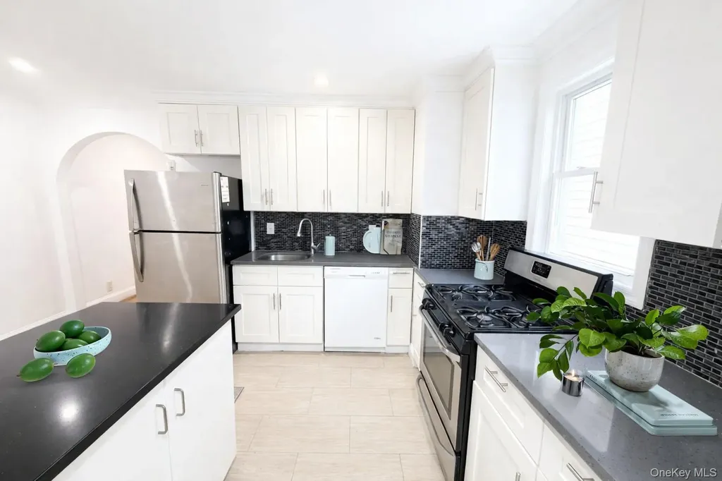 967 E 94th Street Brooklyn NY 11236