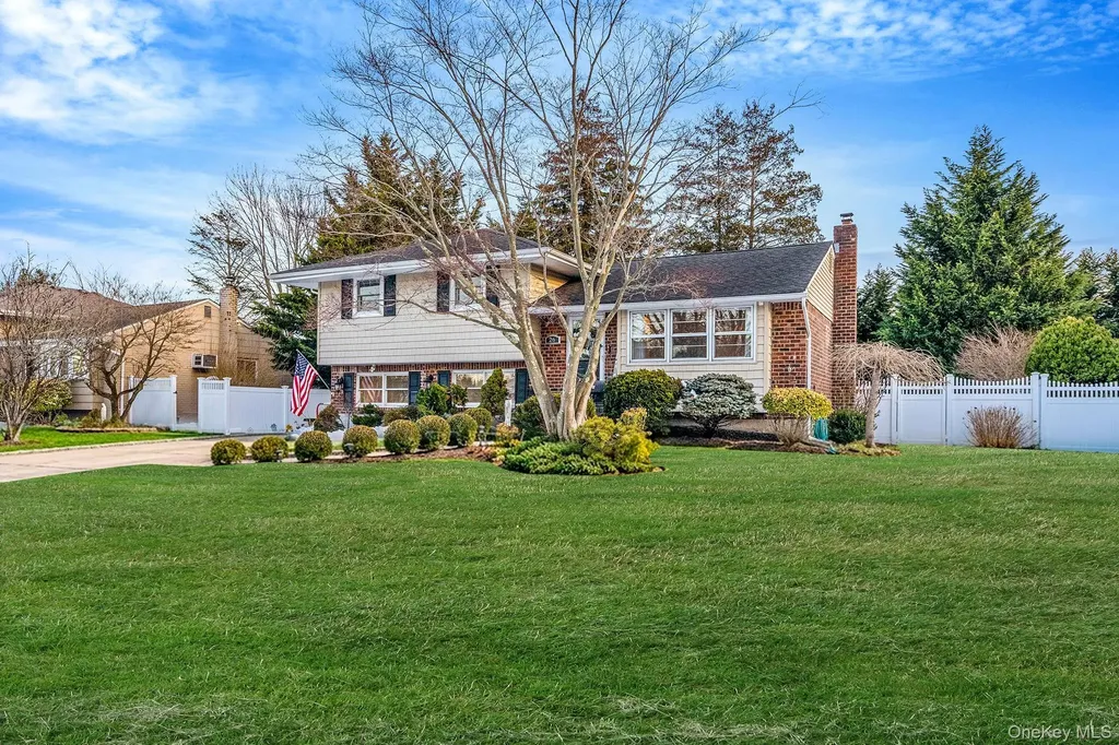 26 Whitebirch Lane Commack NY 11725
