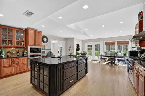 517 Elizabeth Road Yorktown Heights NY 10598