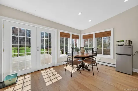 517 Elizabeth Road Yorktown Heights NY 10598