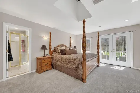 517 Elizabeth Road Yorktown Heights NY 10598