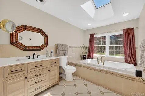 517 Elizabeth Road Yorktown Heights NY 10598