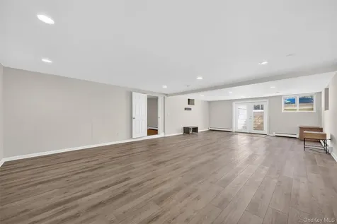 517 Elizabeth Road Yorktown Heights NY 10598