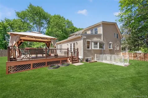 517 Elizabeth Road Yorktown Heights NY 10598