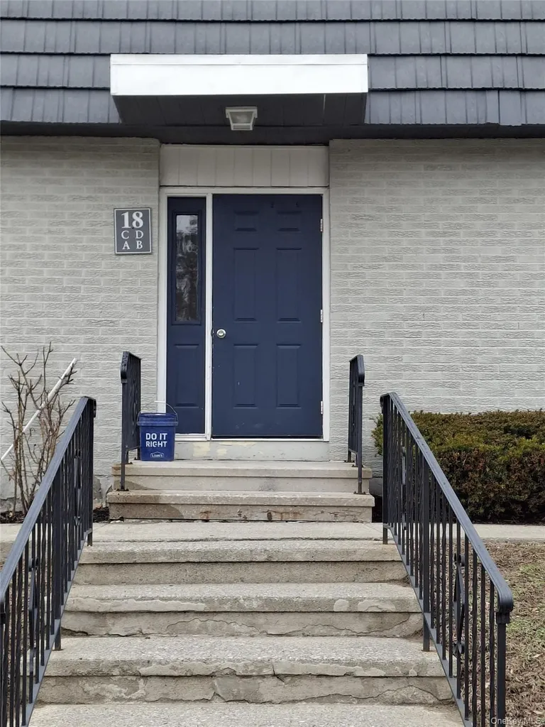 18 White Gate Drive Wappingers Falls NY 12590