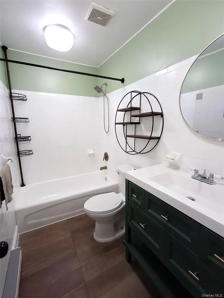 18 White Gate Drive Wappingers Falls NY 12590