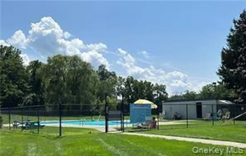 18 White Gate Drive Wappingers Falls NY 12590