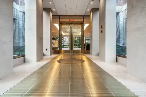100 Hilton Avenue Garden City NY 11530