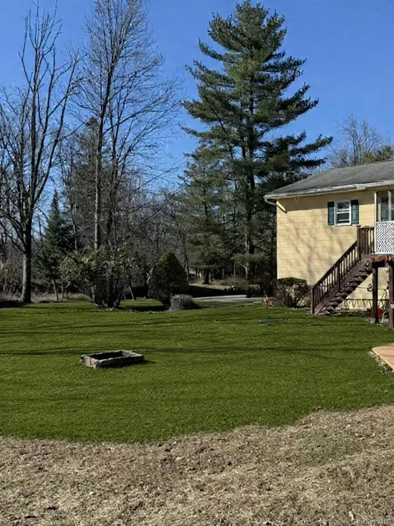16 S Monsey Road Monsey NY 10952