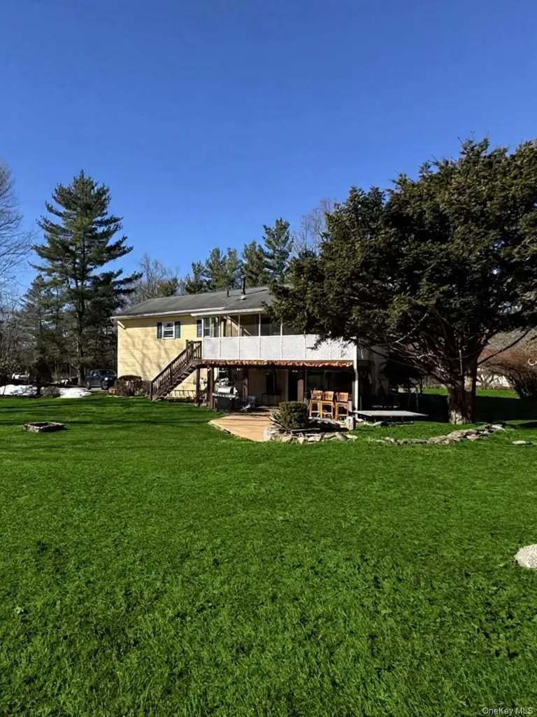 16 S Monsey Road Monsey NY 10952