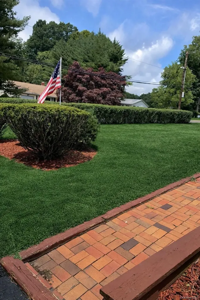 16 S Monsey Road Monsey NY 10952