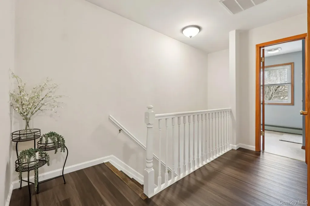 335 Oak Drive New Windsor NY 12553