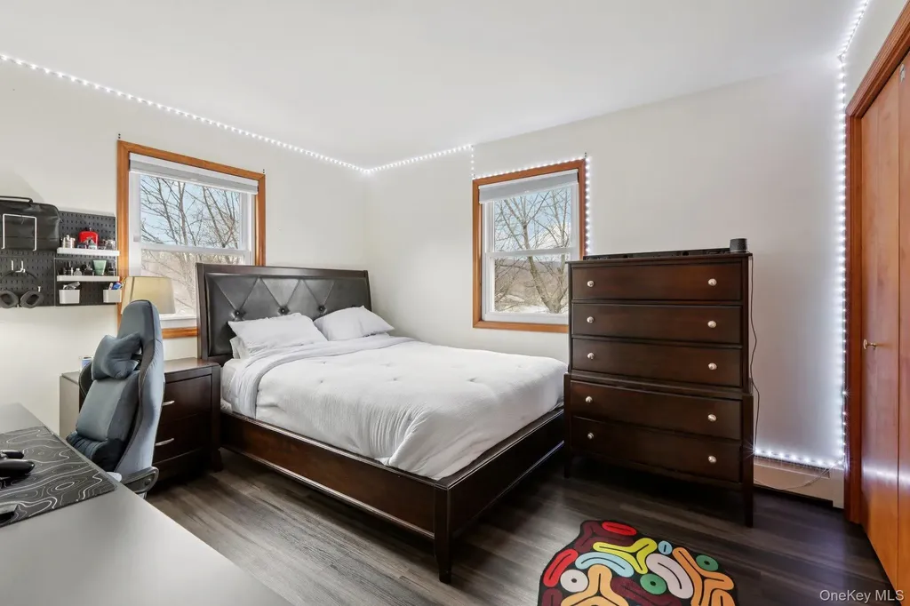 335 Oak Drive New Windsor NY 12553