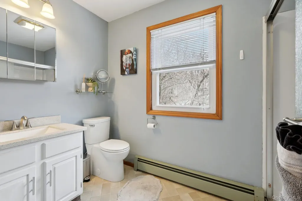 335 Oak Drive New Windsor NY 12553
