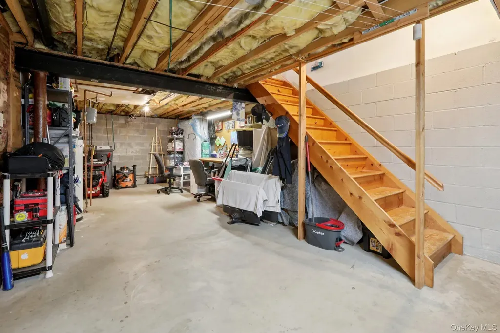 335 Oak Drive New Windsor NY 12553