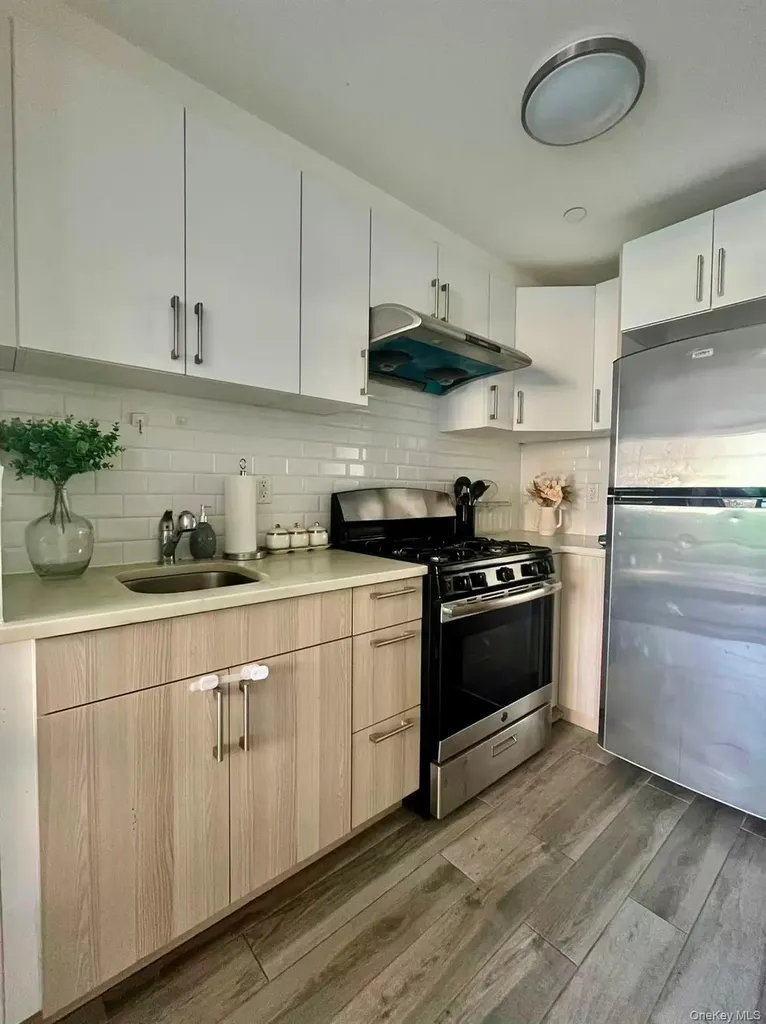 869 57th Street Brooklyn NY 11220