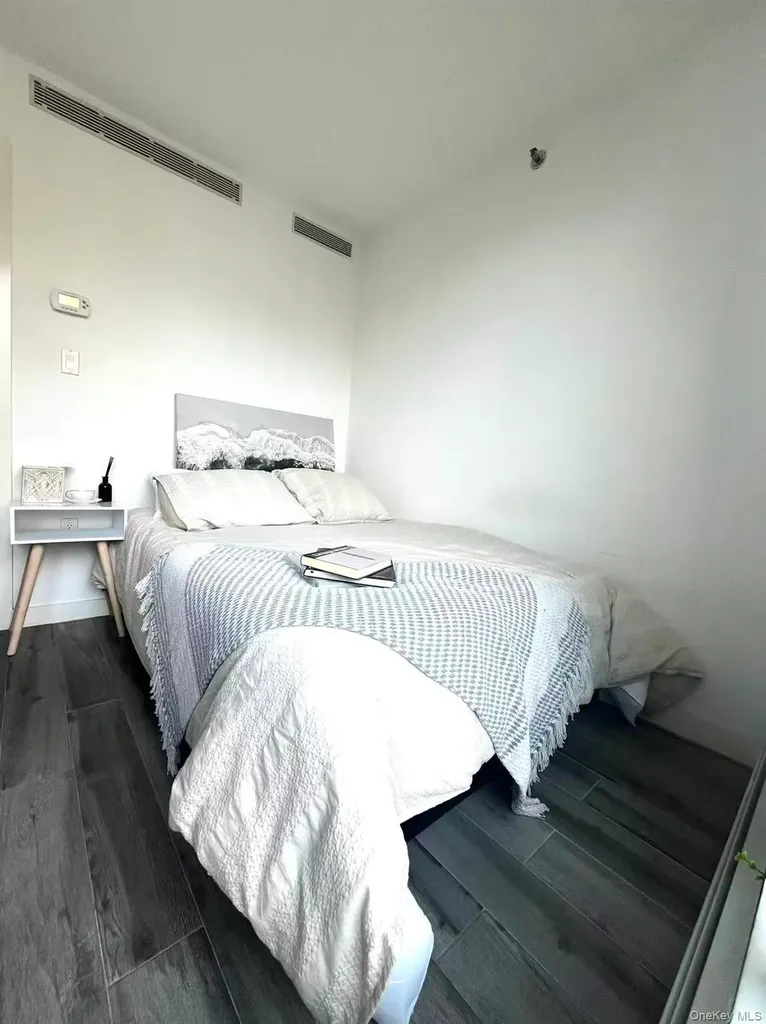 869 57th Street Brooklyn NY 11220
