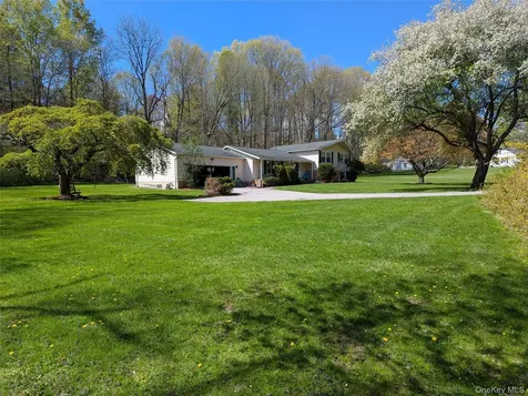 77 Hill Street Mahopac NY 10541