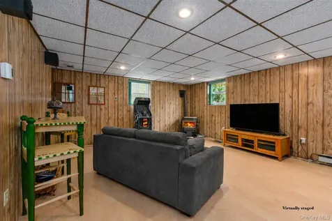 77 Hill Street Mahopac NY 10541