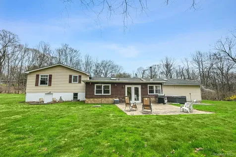 77 Hill Street Mahopac NY 10541