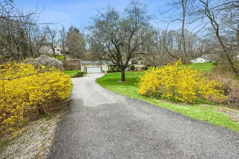 77 Hill Street Mahopac NY 10541